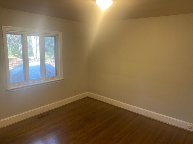 Foto del edificio - 1441 Goodwin Ave.