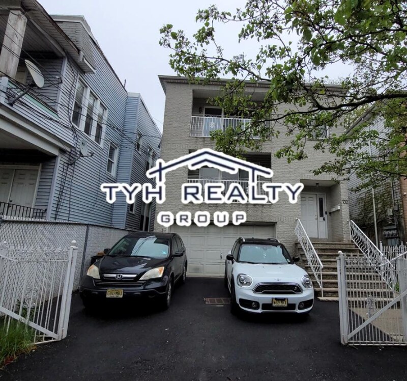 132 Fabyan Pl Unit 2, Newark, NJ 07112 Condo for Rent in Newark, NJ