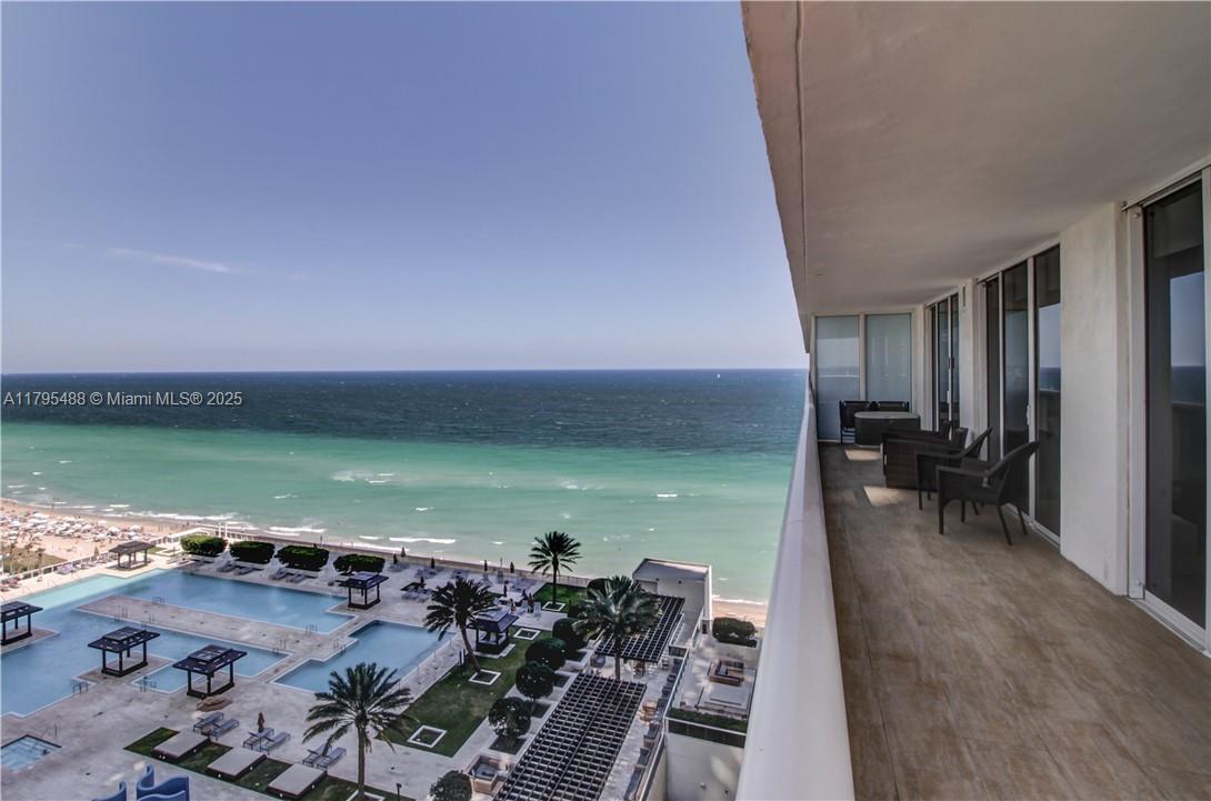 Foto principal - 1830 S Ocean Dr