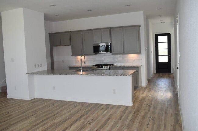 Building Photo - 4110 Balboa Dr