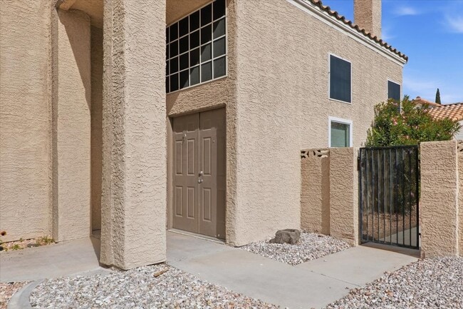 Building Photo - 2408 Sage Pointe Cir