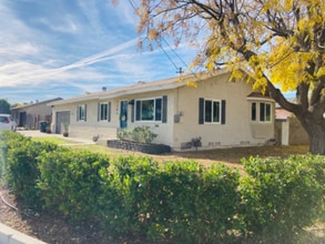 Building Photo - 1309 S Tulip St