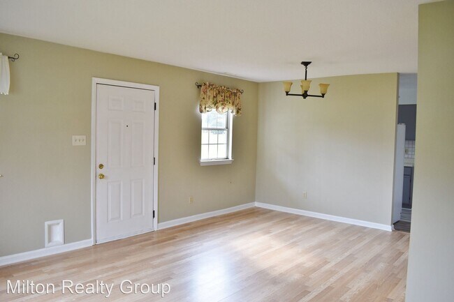 Building Photo - 2 br, 1 bath House - 101 Old Spring Hill Lane