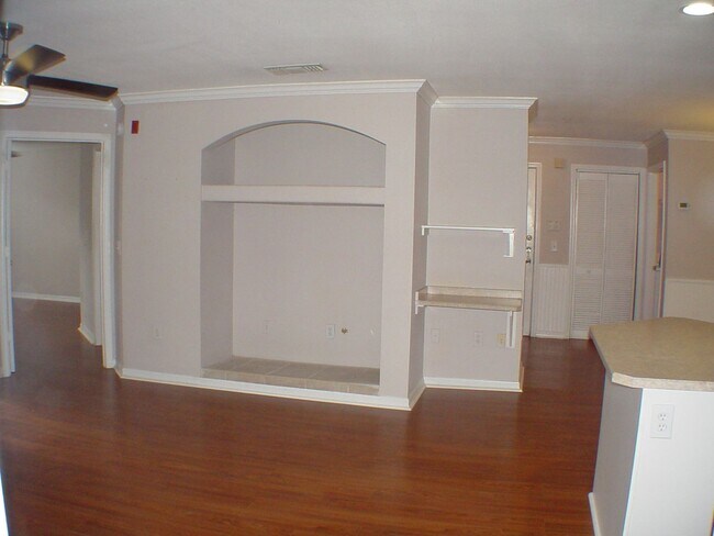 Foto del edificio - A small, gated community close to UNF, St....