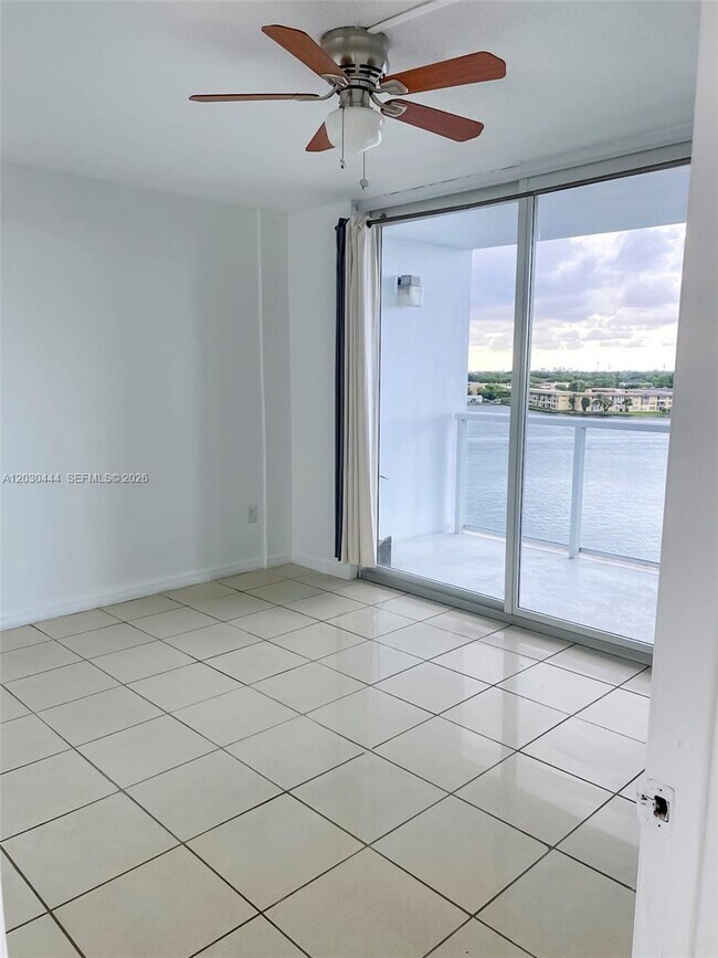 Foto del edificio - 1301 NE Miami Gardens Dr