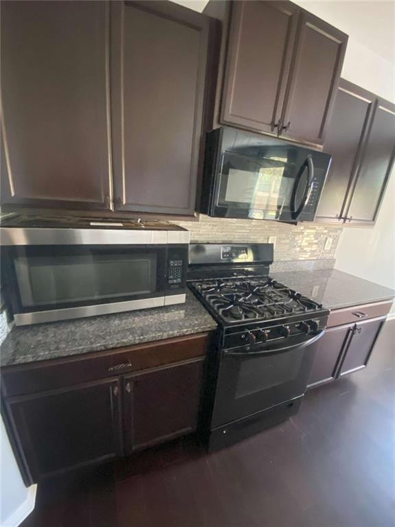 Foto del edificio - 5224 Cantbury Way