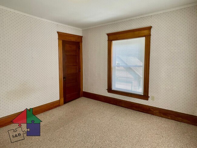 Foto del edificio - 15 Maple Grove