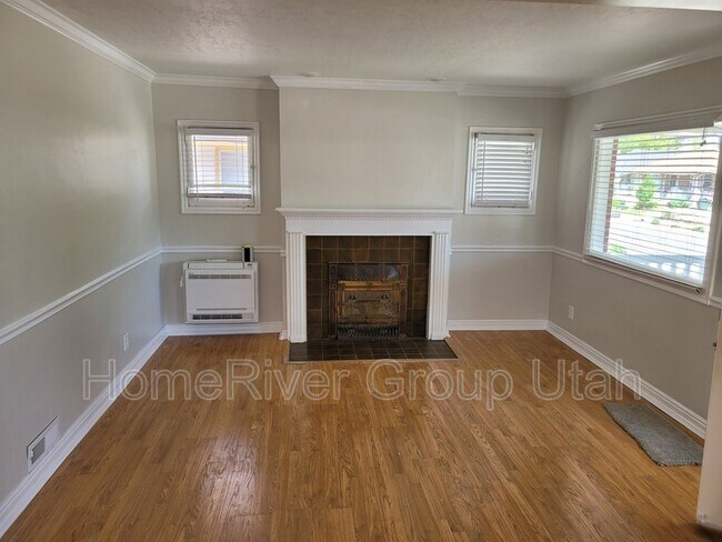 Foto del edificio - 632 Wilson Ave S