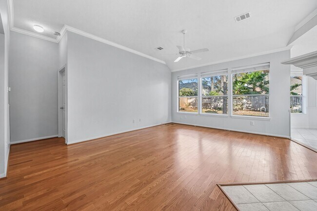 Foto del edificio - 20814 Lake Park Trail