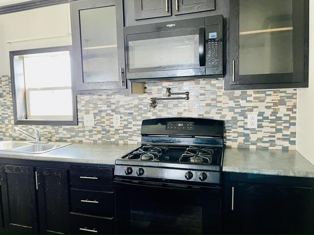 Foto del edificio - 829 Willowbrook Dr