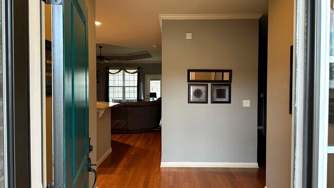 Building Photo - Large Townhouse in Stonewall Farms in Hixson