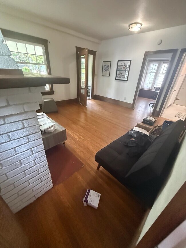 Foto del edificio - 2226 Bellfield Ave