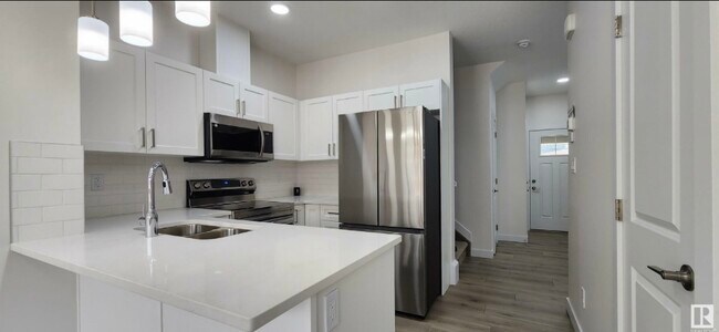 Photo du bâtiment - 603 Orchards Blvd SW