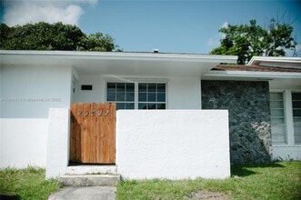 Building Photo - 20522 SW 92nd Pl