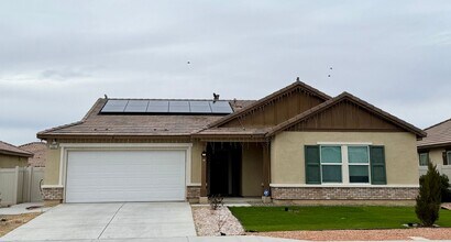 Building Photo - 2061 E Donatello St