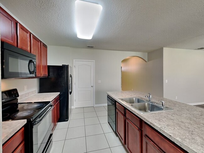 Foto del edificio - 4140 Sophia Blvd