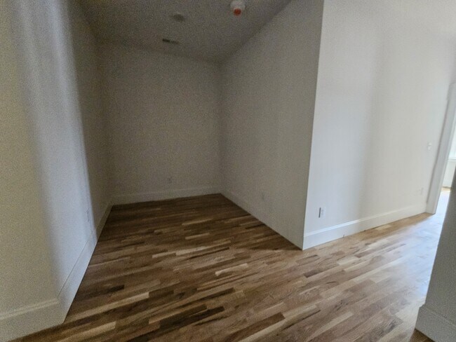 Building Photo - 3811 Lands End Ct