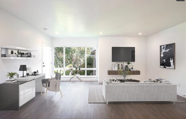 Building Photo - Designer unit in West Hollywood!