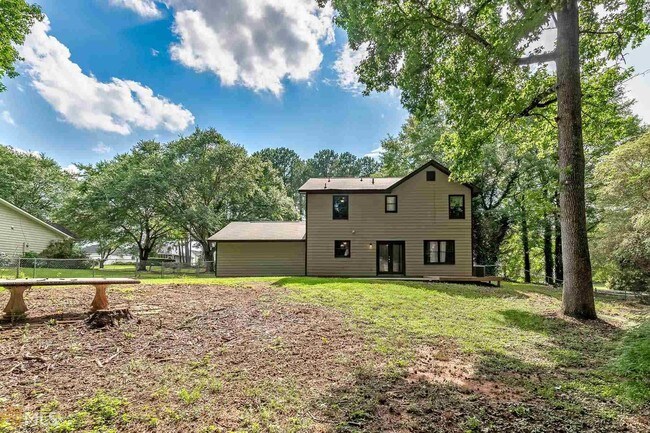 Building Photo - 145 Trotters Walk