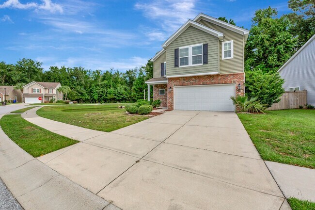 Building Photo - Upgraded 5BR Home in Tupelo with Pond Views