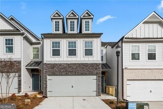 Building Photo - 424 Whitetail Cir