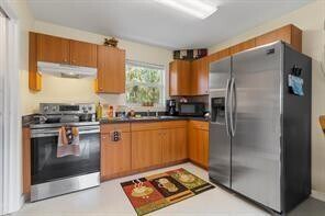 Foto del edificio - 3424 Bacom Point Rd