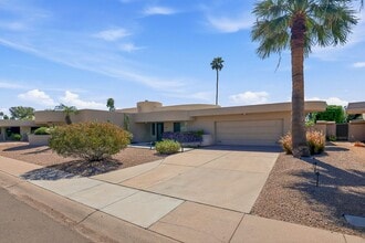 Building Photo - 8101 E Del Timbre Dr