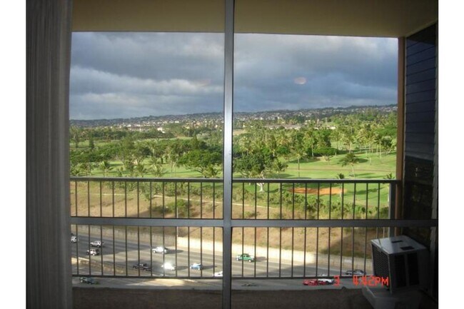 Foto del edificio - 98-450-450 Koauka Loop