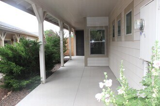 Building Photo - 1149 N Flowing Springs Trail