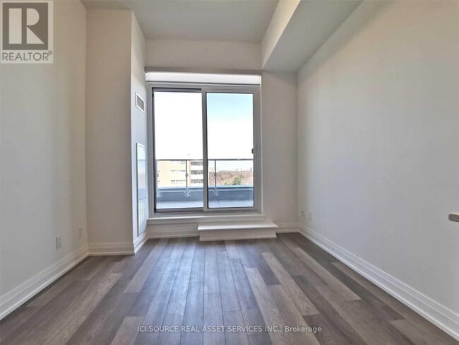 Building Photo - 3121-3121 Sheppard Ave E