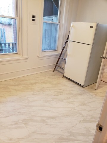 Foto del edificio - 231 W 23rd St