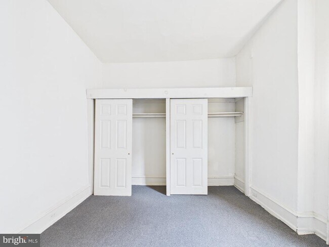 Building Photo - 3510 Hamilton St