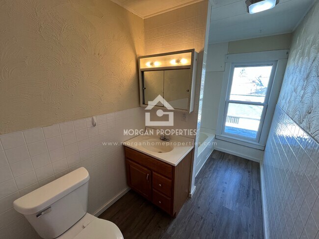 Foto del edificio - 902 Vine St