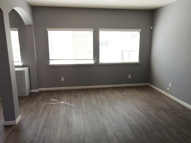 Building Photo - 11920 Jelicoe Dr