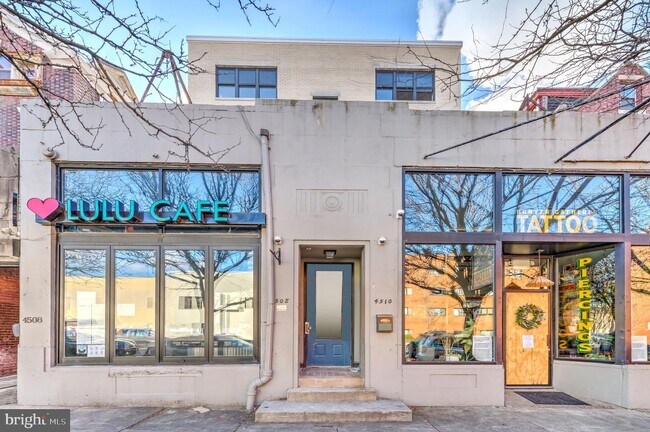 Building Photo - 4508 Walnut St