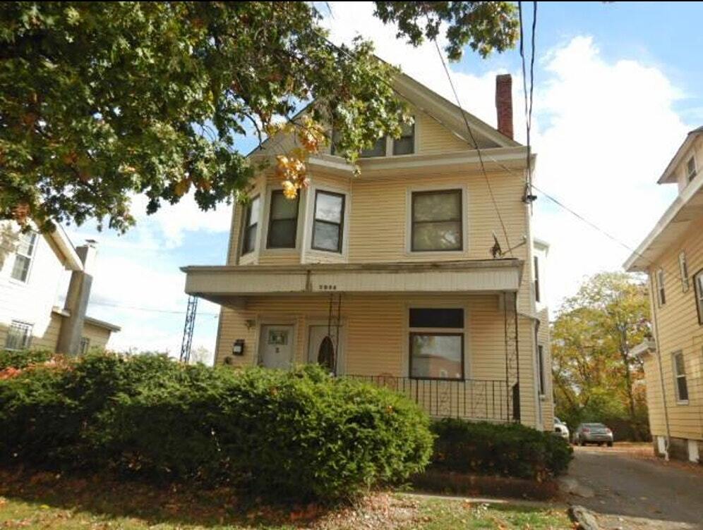 Primary Photo - 3054 McHenry Ave