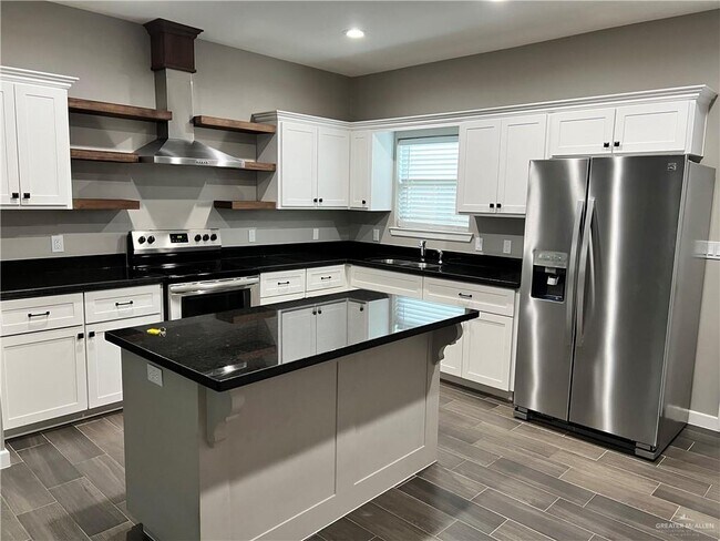 Foto del edificio - 1900 Taft St