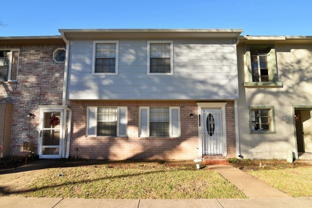 Primary Photo - 12887 High Star Dr