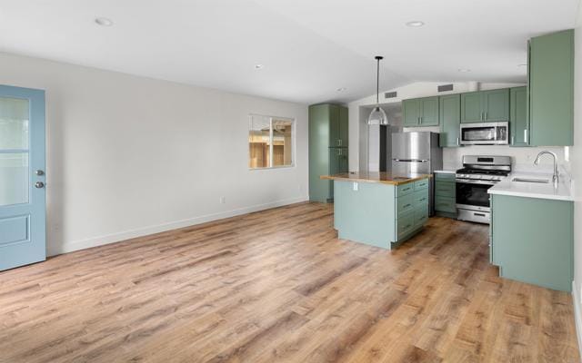 Foto del edificio - 1751 Tamarack Ave