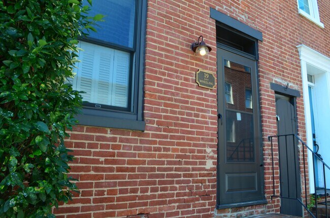 Foto del edificio - 19 E Wheeling St