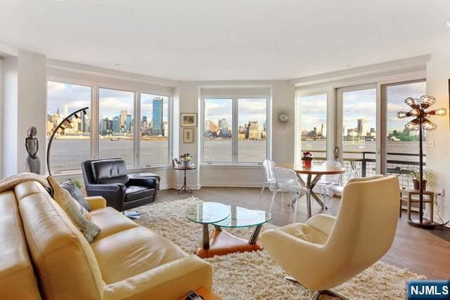 Foto principal - 600 Harbor Blvd
