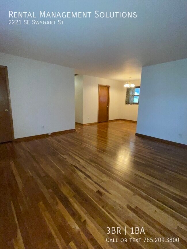 Building Photo - 2221 SE Swygart- 3 BED/1 BATH