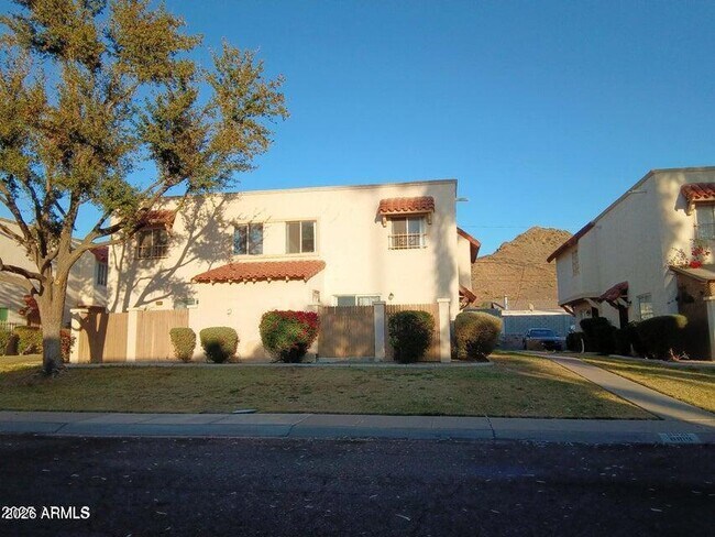 Foto del edificio - 8819 N 12th Pl