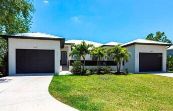 Building Photo - 2301 Magdalina Dr