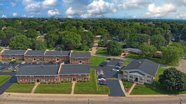 Building Photo - 2904 Conklin Dr