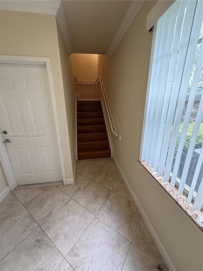 Foto del edificio - 6306 W Sample Rd