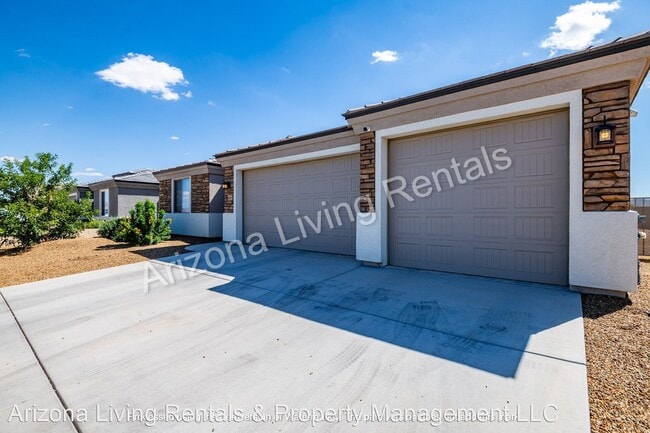 Building Photo - 3 br, 2 bath House - 4840 E Lazy River Road