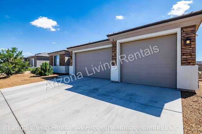 Foto del edificio - 3 br, 2 bath House - 4840 E Lazy River Road