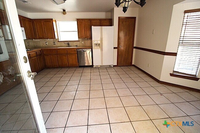 Foto del edificio - 2630 Big Divide Rd