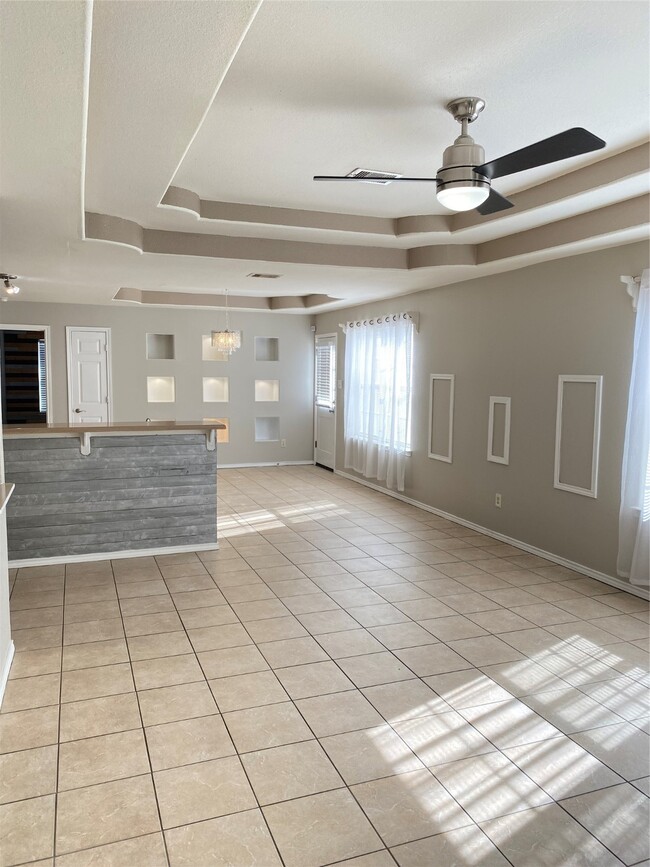 Building Photo - 6226 Cottage Pines Dr